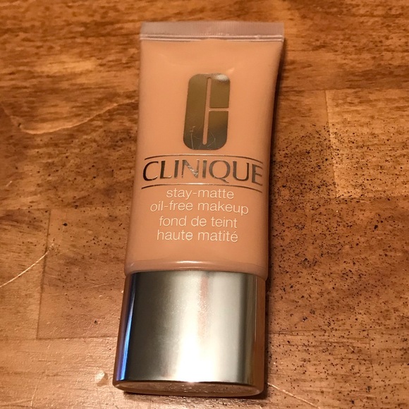 Clinique Other - Clinique Stay Matte Makeup- Ivory Clinique Other - Clinique Stay Matte Makeup- Ivory